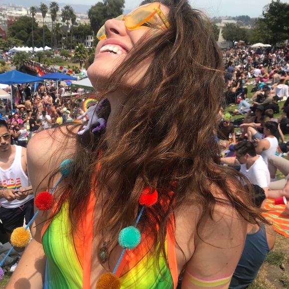 Meet your Posher, Haley - Picture 2 of 3